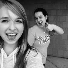 Naomi Hoffman (@naomixpenn)