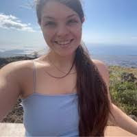 Kari Rich's Instagram, Twitter & Facebook