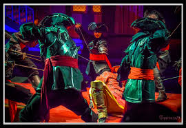 C'est en effet celui ayant ramené le plus de médailles à la france dans l'histoire des jeux olympiques. L Escrime Artistique Au Puy Du Fou Mousquetaires De Richelieu Phystorique Les Portes Du Temps Art Du Spectacle Puy Du Fou Je M En Fous