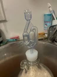 Airlock over bubbling : r/mead