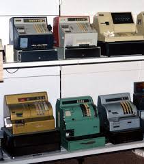 Energieeffizient, leise, ultrakompakt und ein ausgezeichnetes display. Kolonialwarenmuseum Start
