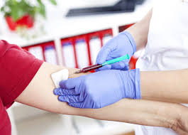Diese ist im blut schon früher erhöht als im urin. Welche Blutuntersuchungen Werden In Der Schwangerschaft Durchgefuhrt Babyartikel De Magazin