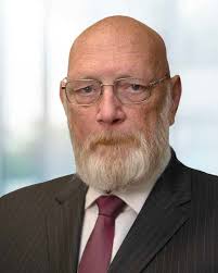 Eric Straight's Instagram, Twitter & Facebook