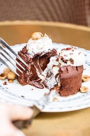 Addictive La Recette Du Cake Au Chocolat Fondant De Philippe Conticini Coulant Au Chocolat Alimentation Chocolat