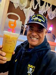 Halloween is here at Dunkin time to start decorating ❤️🎃