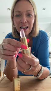 Translucent Lipstick for Summer Glow