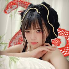 各位大神帮帮忙，想问一下有谁也遇过这种情况，最近一start车不久起步，防滑系统和istop就一起亮灯，如果再restart又会恢复正常，驾车的时候就不亮了。  插电脑reset的时候，ABS有亮，已经reset了，还是一样的问题。