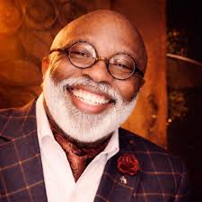 Tis holiday season, let's go beyond saying "thank you" and start showing  it! Each act of kindness, care, and generosity is a reflection of a true  gratitude. Your future self will thank