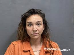 Madalynn Bean's Instagram, Twitter & Facebook