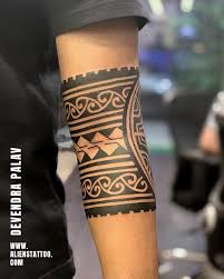 Find stockbilleder af polynesian tribal tattoo designs polynesian armband i hd og millionvis af andre royaltyfri stockbilleder, illustrationer og vektorer i shutterstocks samling. Aliens Tattoo Polynesian Armband Tattoo By Devandra Facebook