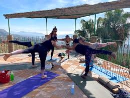 There's this pleasant surprise in meeting people and watching them go through the journey and sharing a good part of it with them, williams says. 200h Yin Yang Yoga Teacher Training In Spain Jane Bakx Yoga