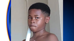 CBS Chicago على X: "LOCATED: Anthony Chalmers, 8-Year-Old Boy Reported  Missing From Parkway Gardens https://t.co/zfkhKnnvwt  https://t.co/0sdVrT18PW"