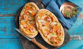 Susskartoffel Dinnete Schwabischer Flammkuchen Rezept Flammkuchen Rezepte Lebensmittel Essen