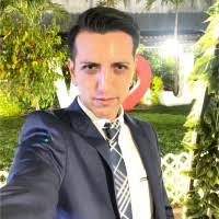 40+ perfiles de «Adán Bravo»