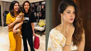 Priyanka chopra real sister name