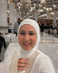 أحلي مكان فى الدنيا 🤍 المدينه المنوره 🤍 اللهم بلغنا رمضان مراراً وتكراراً  فى هذا البيت الكريم 🙏💛