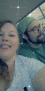 Cheers to forever coffee dates. 💚 Thanks for sharing your love story,  Scott and Linda.