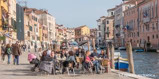 This restaurant is a prime choice for those who wish to enjoy the perfect balance between well prepared venetian food and characteristic scenery. The Quick Guide About Eating In Venice Italy That You Will Be Glad You Read Venezia Autentica