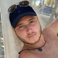 Imogen Long (@imilong_x)