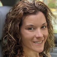 Lynette Dickerson's Instagram, Twitter & Facebook