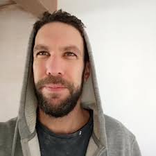 Alice's Adventures in Wonderland: An Edition Printed in the Ewellic  Alphabet : Carroll, Lewis, Tenniel, Sir John, Ewell, Doug: Amazon.co.za:  Books