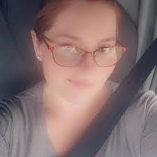 Robin Gravette's Instagram, Twitter & Facebook