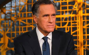 Christopher Nolan Explains Why He Doesn't Have a Smartphone