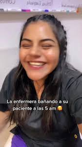 Hahah si pasa y más cuando van a entrar a quirófano en la mañana #fyp  #parati #foryoupage #enfermera #enfermeria #enfermeriatiktok #hospital  #baño #5am #paciente