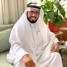 يمكنكم متابعة كافة منصات التواصل الاجتماعي الرسمية للدكتور #طارق_السويدان  من خلال الرابط في البايو 👆