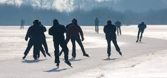 Overzicht voetbal autosport wielrennen schaatsen tennis darts scorebord. Schaatsen Nationaal Park De Alde Feanen