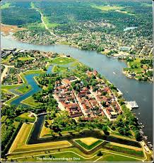 Fredrikstad er en kommune i viken fylke, omkring munningen og nedre løp av glomma. Gamlebyen Fredrikstad Norway Fredrikstad Norway Places To Visit