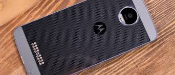 The android 8.0 oreo update includes the april security patch, as well as stability improvements. Unlocked Moto Z And Moto Z Play Will Be Out In The Us In October Gsmarena Com News