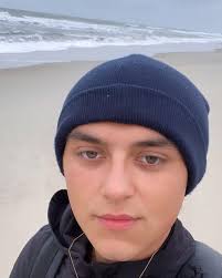 Bryan Arellano (@ohitsbryannn) • Instagram photos and videos