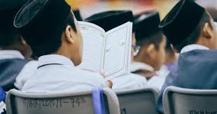 Urusan jodoh tak bisa disepelekan, jodoh coba lakukan selama 13 hari atau sampai tujuan anda berhasil untuk mendapatkan hati sang target (jika sudah ada target) dan jika belum maka anda. 5 Manfaat Membaca Surat Yasin Untuk Kehidupan Popmama Com