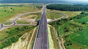 Oficialii cnair acuză acum firma de construcție că ar fi turnat mai puțin asfalt și ar fi umflat prețul lucrărilor. Cnair Has Canceled The Contract For Lot 3 Of The A1 Lugoj Deva Motorway