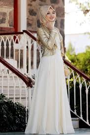 Gamze Polat Payet Ceket Tafta Etek Takimi Ekru Ala Tesettur Tesettur Giyim Modasina Yon Veren Tasarimlar Payet The Dress Payet Elbise