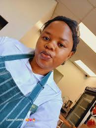 I'm selling momo guys remember it has affordable data. Please do support my  small hustle.