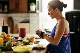 The best foods to improve blood circulation include healthy fruits and vegetables like almonds, avocado, fish, beets, berries, pomegranates, citrus fruits, and much more. Foods That Help Improve Ciruclation