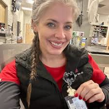 Porta credencial de dragón, porta credencial para nerds de libros, porta  credencial retráctil, porta credencial intercambiable, amantes de los  libros, Booktok, 4th wing