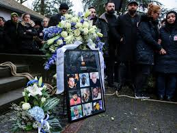 Der rassistische terroranschlag von hanau erschütterte deutschland. Opfer Des Terroranschlags In Hanau Hessen Hanau