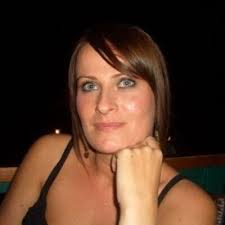 lorraine Thornton (@lorrainescouler)