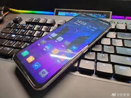 Lenovo Legion 2 Pro: Fotos zeigen die ...