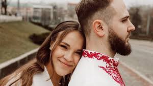 She went to the frontline to say “yes”