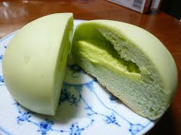 Melon Pan With Melon Cream Sweet Treats Desserts Asian Desserts Melon Pan Recipe