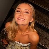 Julie Hauger's Instagram, Twitter & Facebook