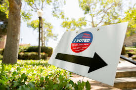 A Difference of Opinion Columnists: Which gubernatorial candidate offers  the strongest vision for California's future? - Daily Bruin