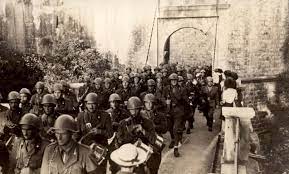 Stolipinovo es considerado como uno de los guettos gitanos romaníes más grandes de los balcanes. Invasion De Yugoslavia Eurasia1945