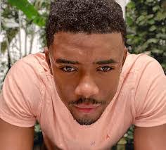 Collin Sewell's Instagram, Twitter & Facebook