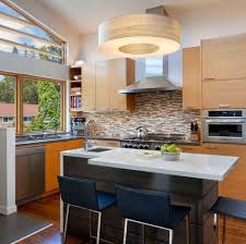 Las cocinas con isla cumplen con creces ambas premisas. Isla De Cocina Elije Los Mejores Modelos Para Inspirarte