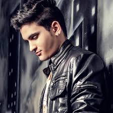 Stream Preto Clássico